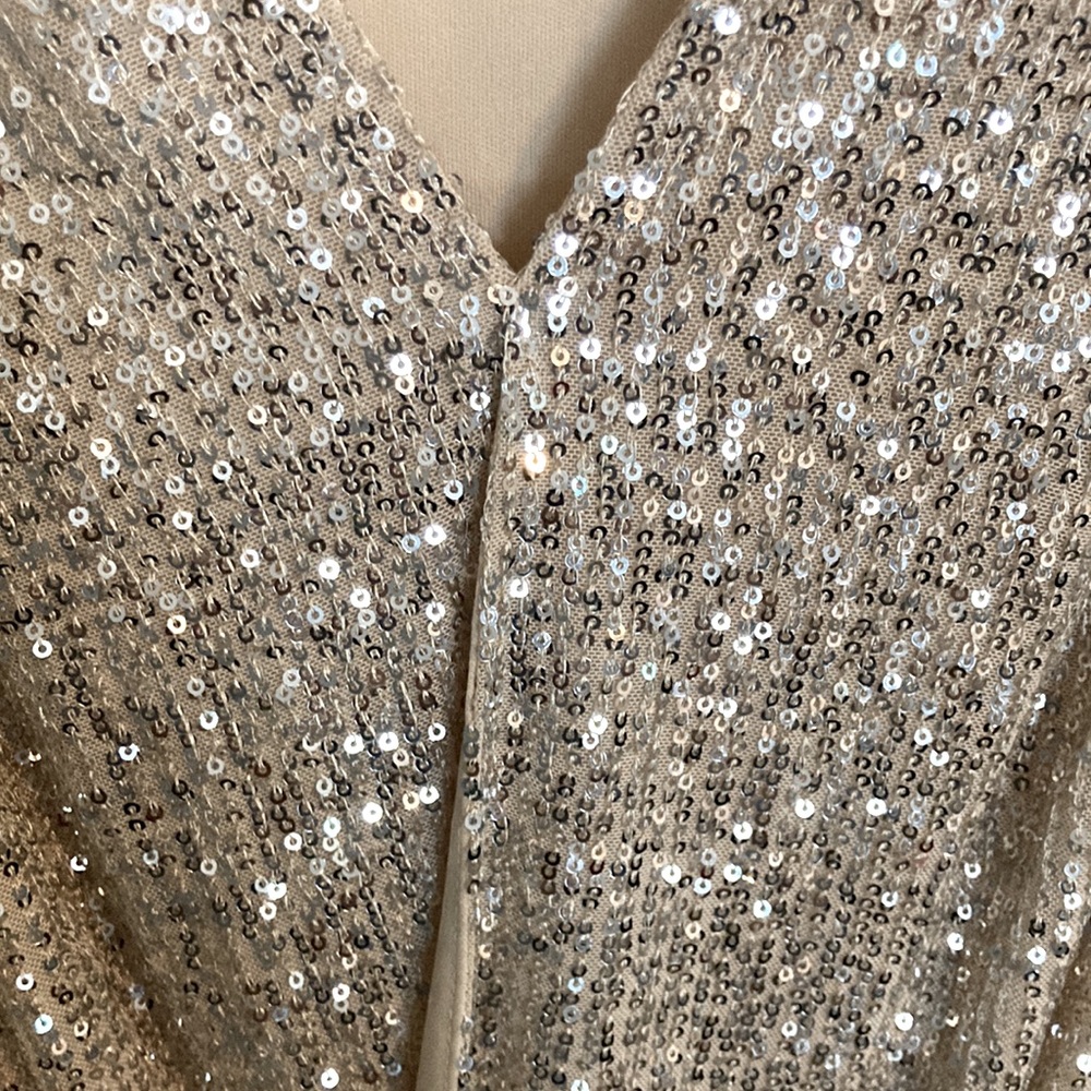 Sparkly date night top! - Picture 3 of 4